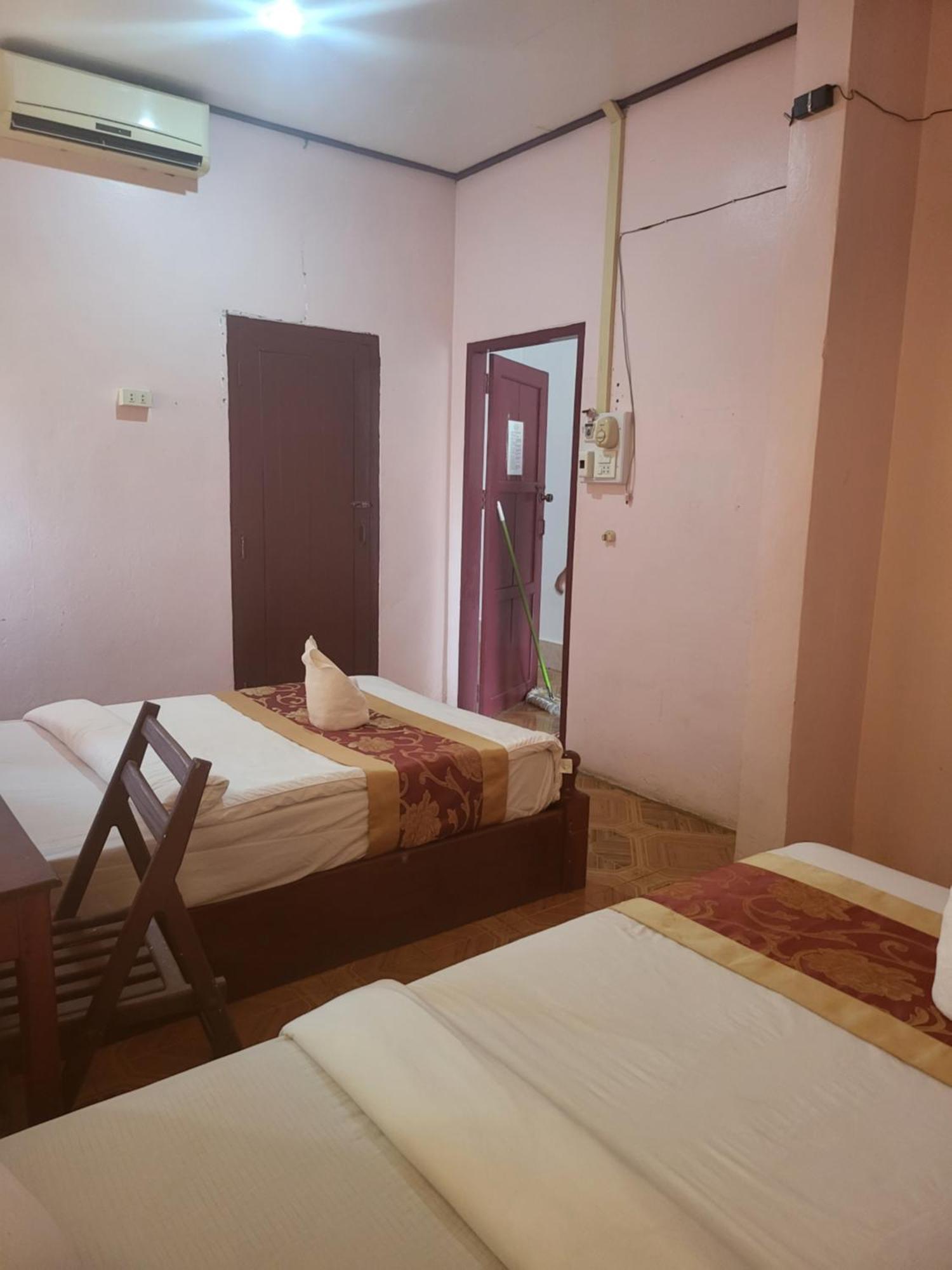Vang Vieng Chanthala Hotel 1 Bagian luar foto