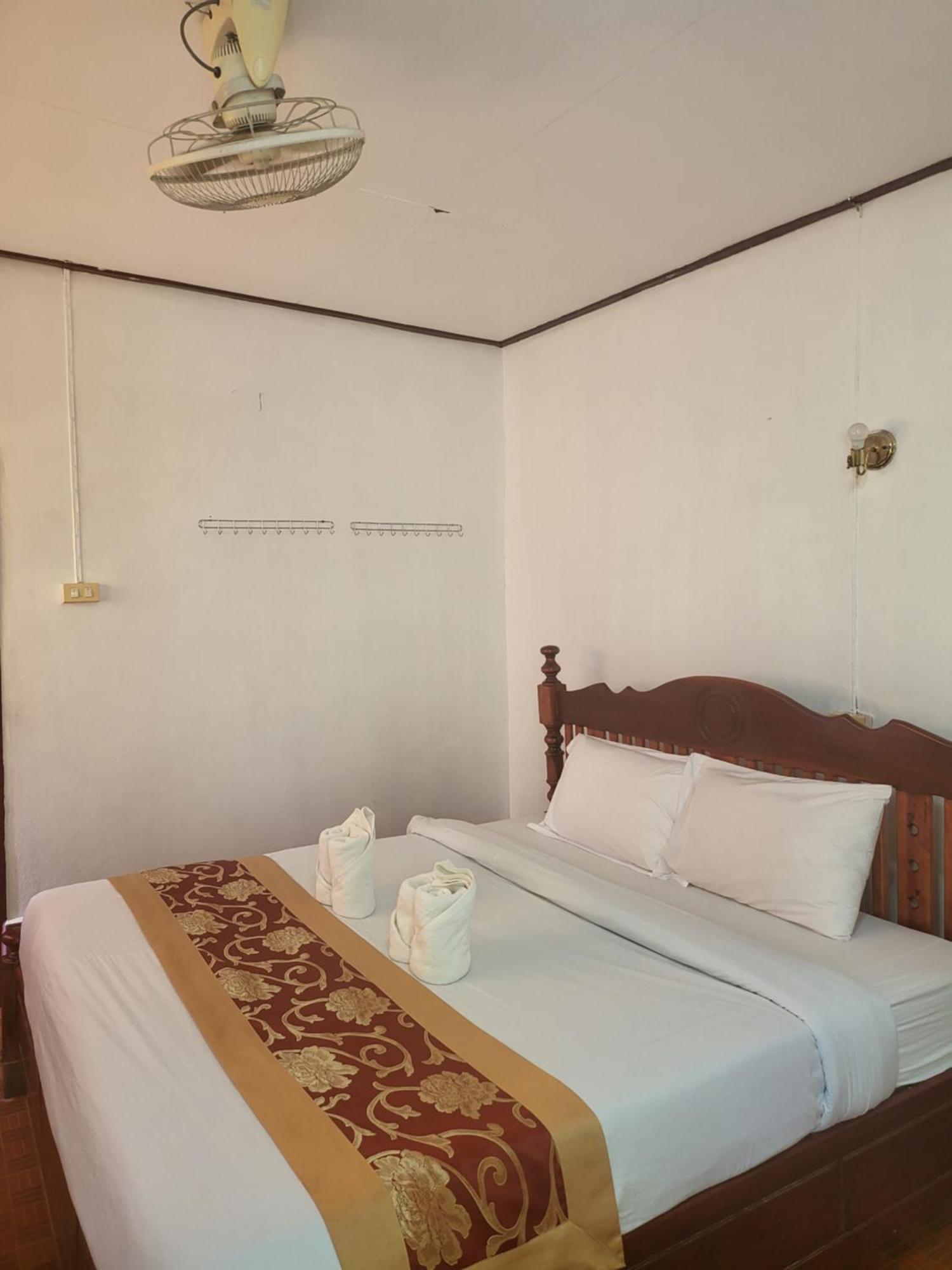 Vang Vieng Chanthala Hotel 1 Bagian luar foto