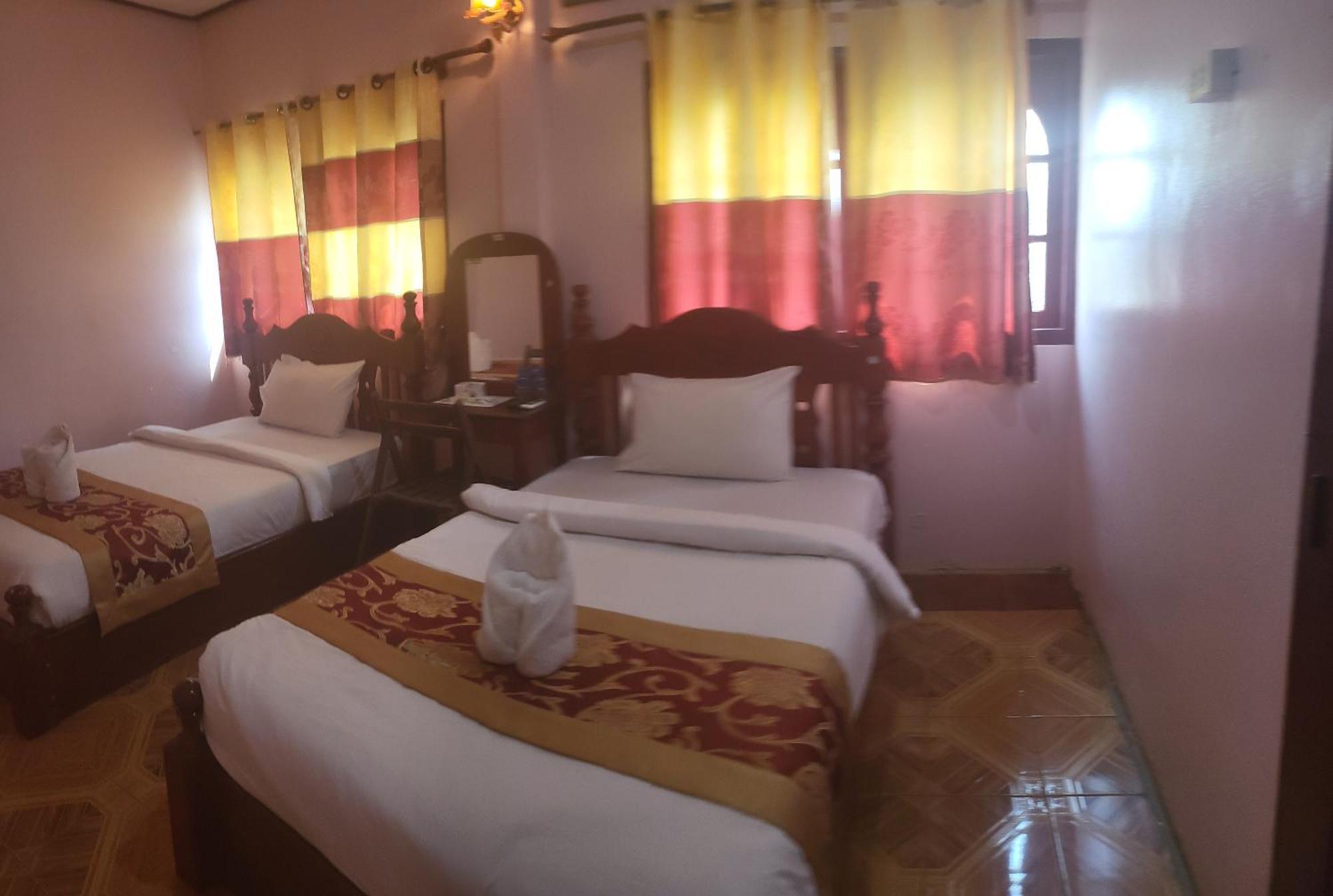 Vang Vieng Chanthala Hotel 1 Bagian luar foto
