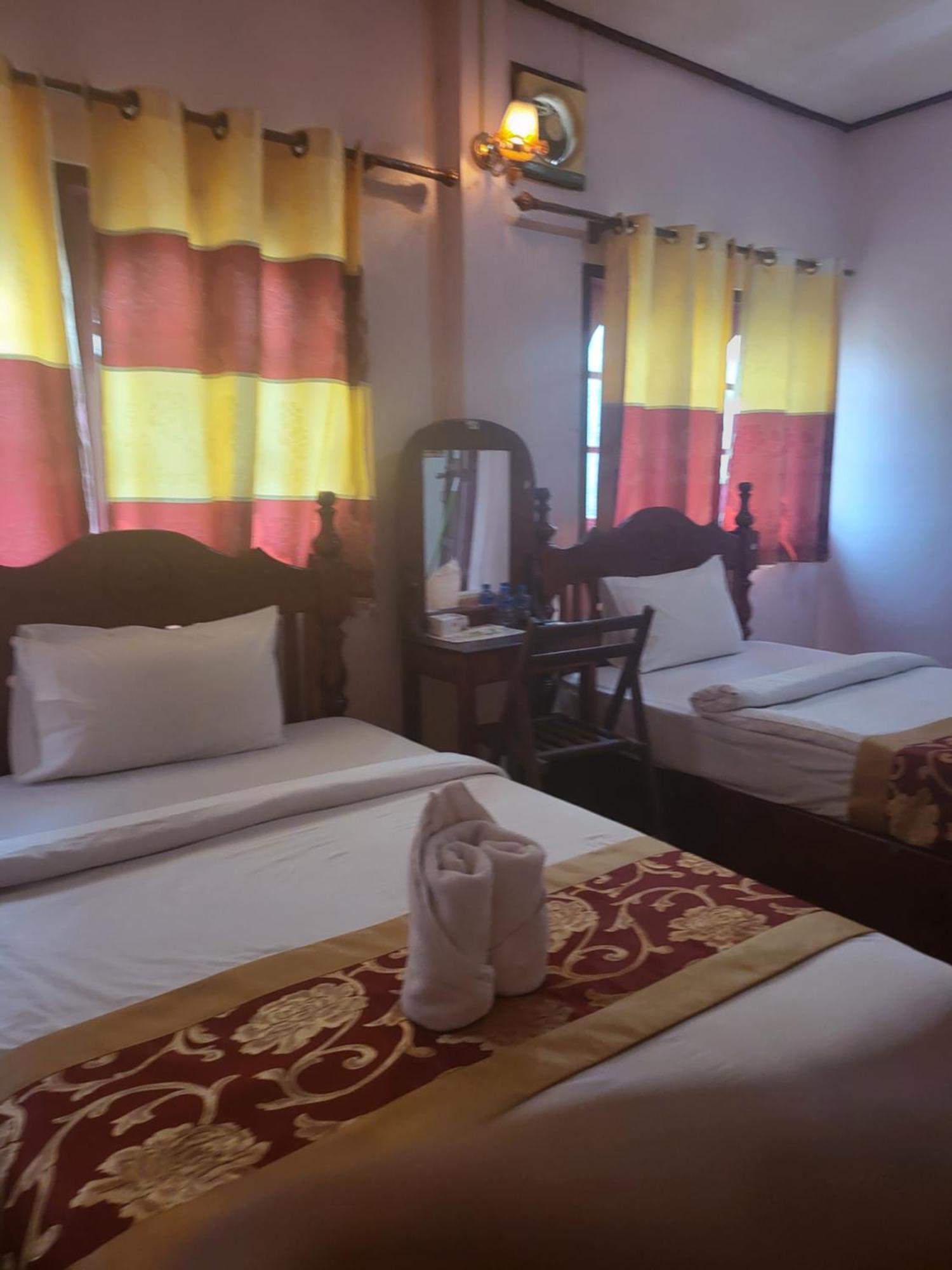 Vang Vieng Chanthala Hotel 1 Bagian luar foto